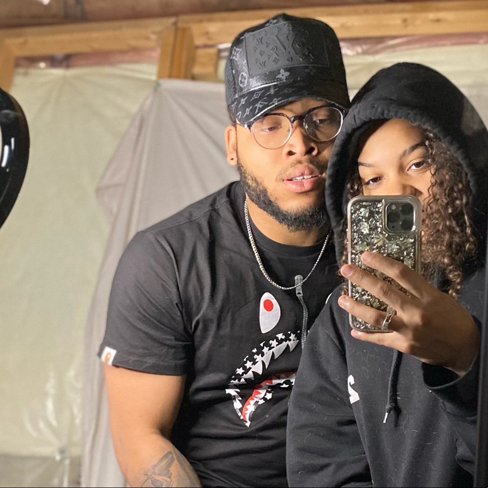 Meet your Posher, Lola